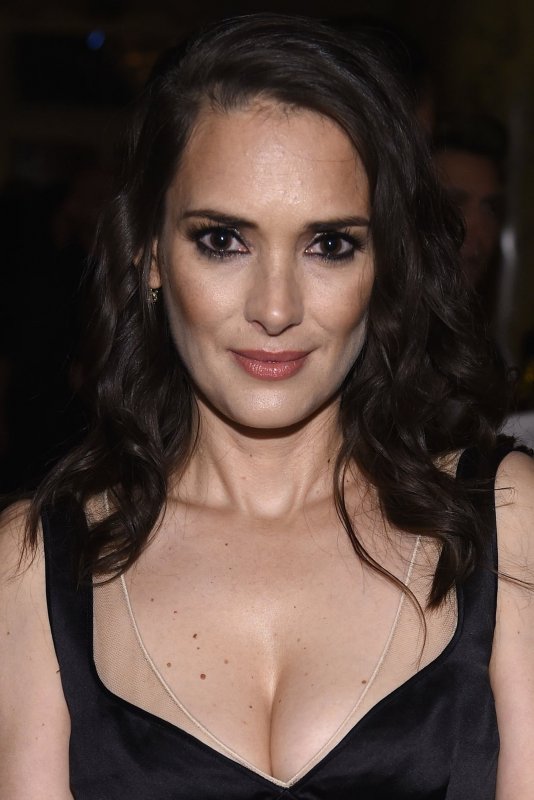 Winona Ryder Oyuncu Yap Mc Turkcealtyazi Org