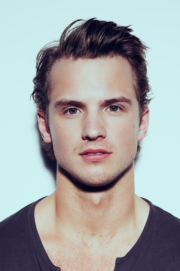 Freddie Stroma Oyuncu Turkcealtyazi Org