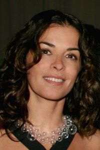 Annabella Sciorra