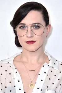 Lena Hall