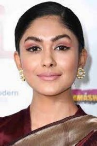 Mrunal Thakur