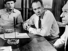 12 Angry Men 18236