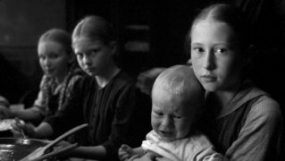 Das weiße Band - Eine deutsche Kindergeschichte 13484