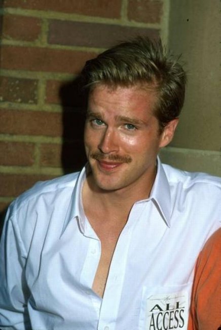 Кэри элвес. Ivan Simon Cary Elwes. Кэрри Элвис. Кэри Элвес молодой.