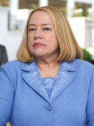 Kathy Bates 32282