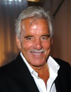 Dennis Farina 254293