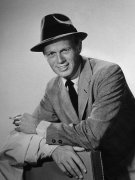 Richard Widmark 128749