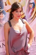 Lindsay Sloane 43678