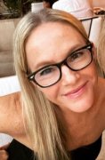 Rachael Harris 544290