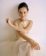 Alexis Bledel 161221