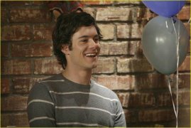 Adam Brody 163962