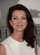 Michelle Fairley 233593