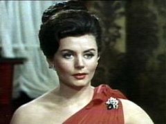 Eunice Gayson 123818