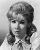 Susan Hampshire 61296