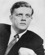 Pat Hingle 373942