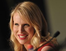 Lucy Punch 144398