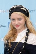 Kathryn Newton 141663