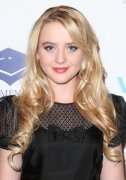 Kathryn Newton 141669