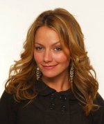 Becki Newton 233997