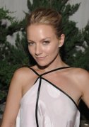 Becki Newton 233993