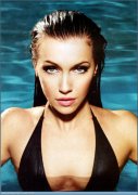 Katie Cassidy 204910