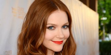 Darby Stanchfield 258136