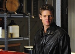 Zach Roerig 66029