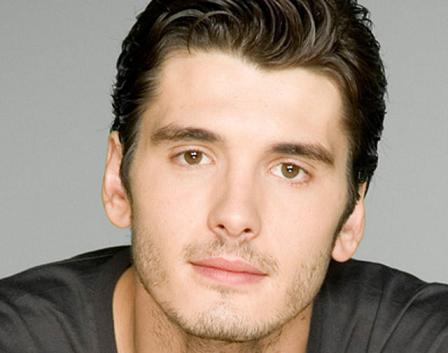 Yon González