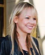 Adelaide Clemens 155551