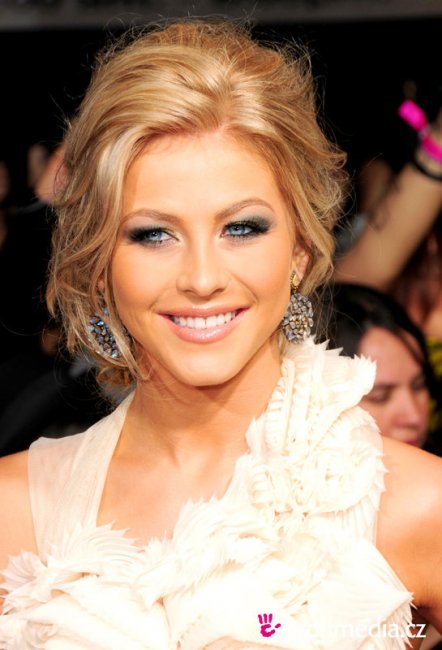 Julianne Hough