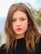 Ad Le Exarchopoulos G Rselleri Turkcealtyazi Org