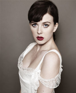 Alexandra Roach