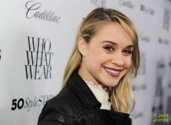 Becca Tobin 265177