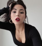 Anna Akana 532378