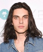 Samuel Larsen 414950