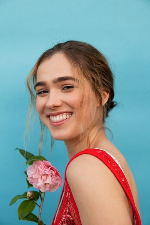 Haley Lu Richardson