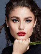 Taylor Hill 501688