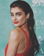 Taylor Hill 445083