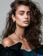 Taylor Hill 501691