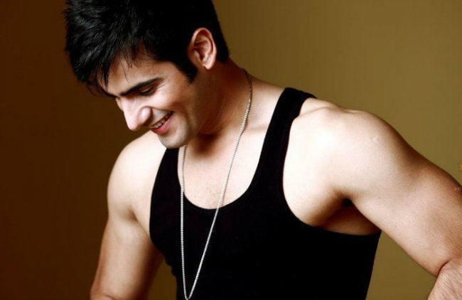 Karan Tacker