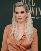 Ireland Baldwin 500230